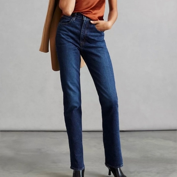 Levi's Women's 70s High Slim Straight Jeans, Dark Wash (31 x 29) - Picture 1 of 8